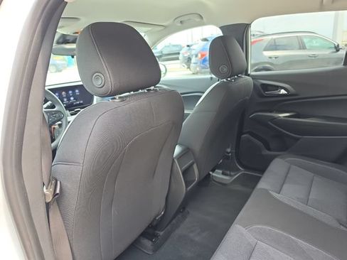 Used 2024 Chevrolet Trax LS FWD image 10