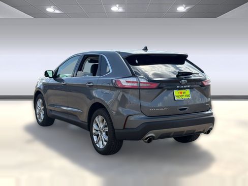 Used 2023 Ford Edge Titanium AWD/4WD image 3