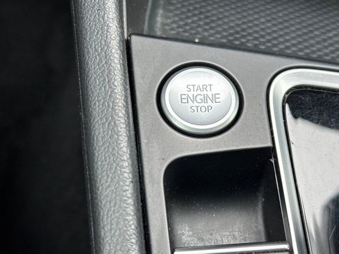 Used 2020 Volkswagen Jetta SE image 23