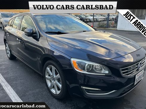 Used 2016 Volvo V60 T5 Platinum w/ Climate Package image 1