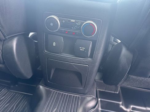 Used 2023 Ford Explorer Limited w/ Hybrid Equipment Group 310A image 40