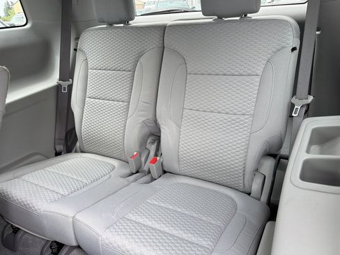 Used 2019 GMC Acadia SLE FWD image 14