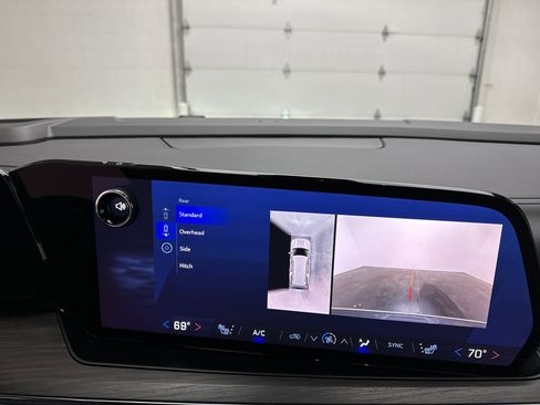 Used 2025 Chevrolet Tahoe LT image 38