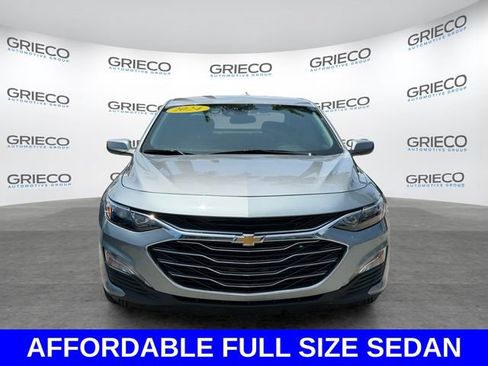 Used 2024 Chevrolet Malibu LT FWD image 2