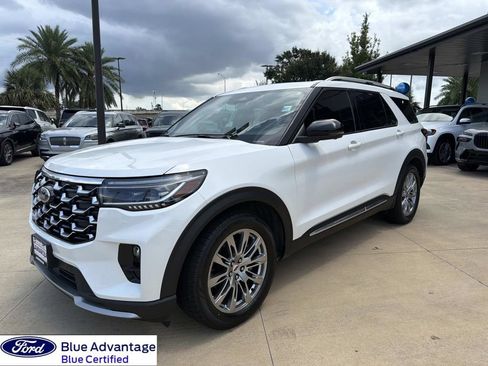 Used 2025 Ford Explorer Platinum RWD image 5