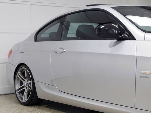 Used 2011 BMW 335is Coupe image 12