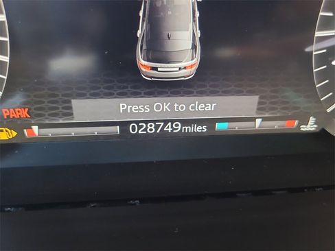 Used 2020 Land Rover Discovery Sport S image 30