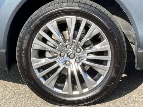 Used 2021 Toyota Venza Limited w/ Advanced Technology Package AWD/4WD image 26