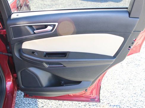 Used 2015 Ford Edge SEL w/ Equipment Group 201A image 22