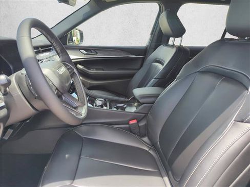 New 2026 Jeep Grand Cherokee Limited w/ Limited Altitude Package RWD image 3
