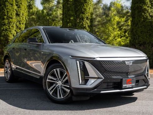 Used 2024 Cadillac Lyriq Luxury RWD image 5