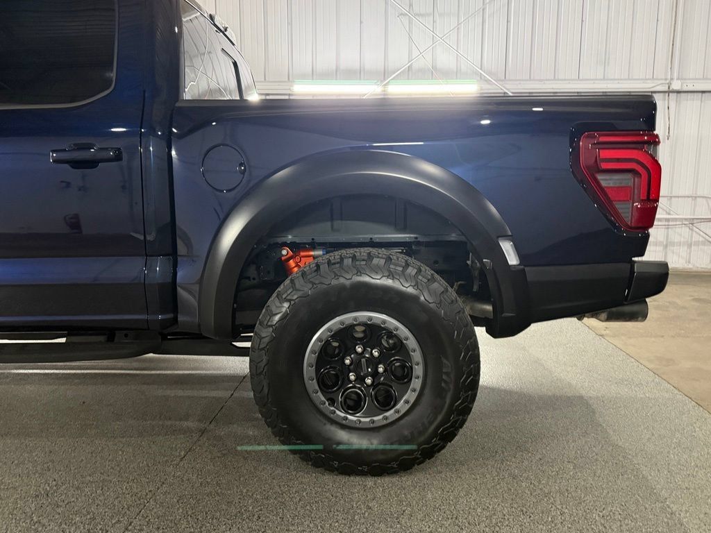 Used 2025 Ford F150 Raptor AWD/4WD image 11
