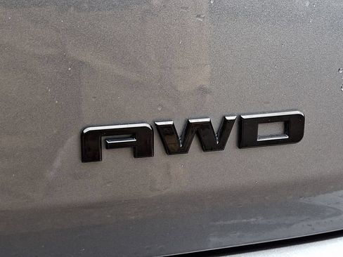 Certified 2020 GMC Terrain SLE w/ Driver Convenience Package AWD/4WD image 32