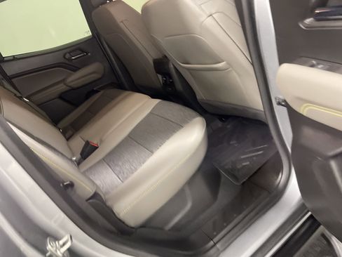 Used 2024 Chevrolet Colorado ZR2 AWD/4WD image 21