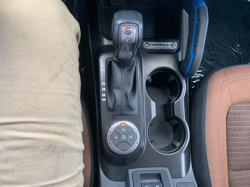 Used 2022 Ford Bronco Outer Banks image 20