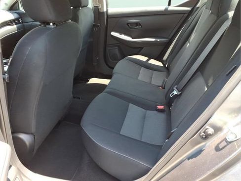 Used 2025 Nissan Sentra SV FWD image 18