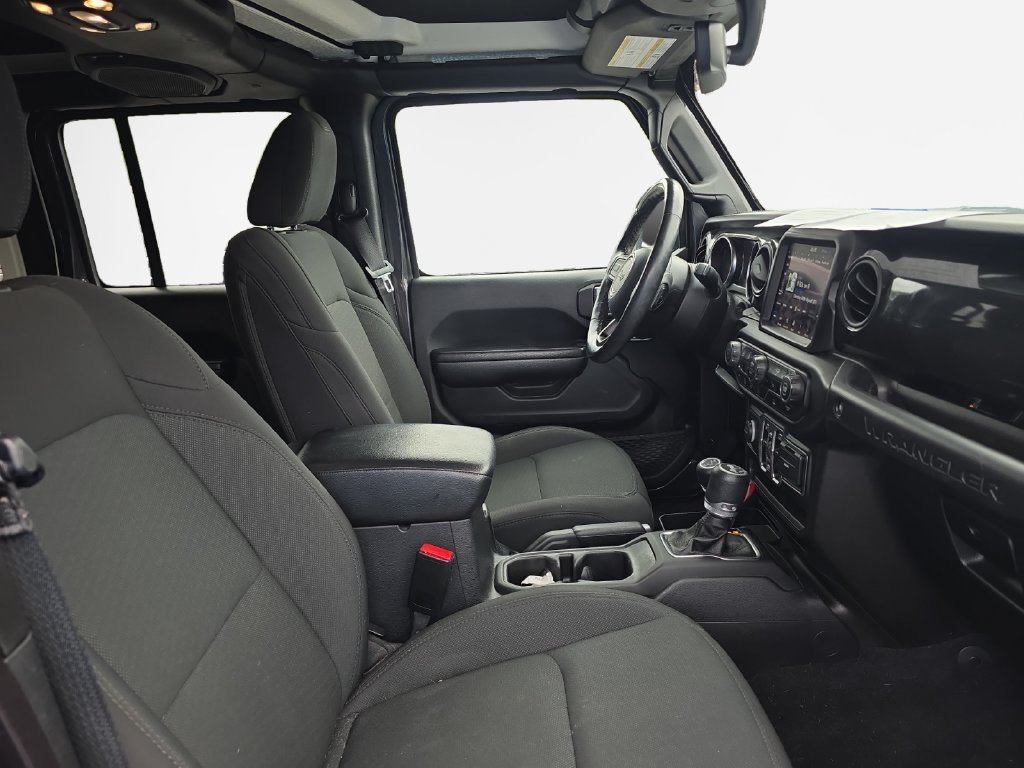 Used 2021 Jeep Wrangler Unlimited Sport AWD/4WD image 25
