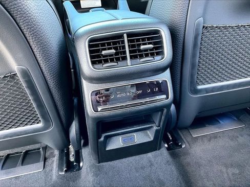 New 2026 Mercedes-Benz GLS 450 4MATIC image 19