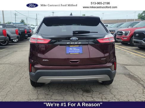 Certified 2024 Ford Edge SEL w/ Convenience Package AWD/4WD image 4