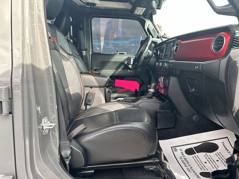 Used 2020 Jeep Gladiator Rubicon image 13