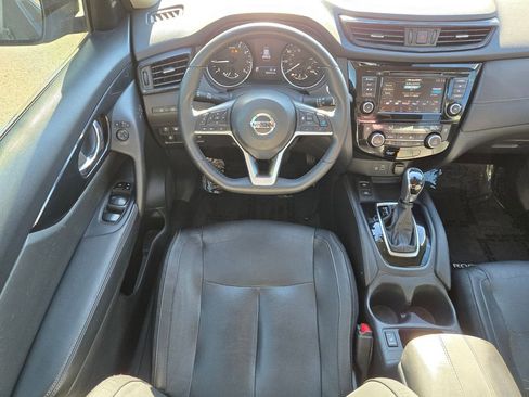 Used 2019 Nissan Rogue SL w/ Premium Package image 14