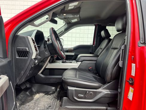 Used 2018 Ford F150 Lariat w/ Equipment Group 502A Luxury AWD/4WD image 3