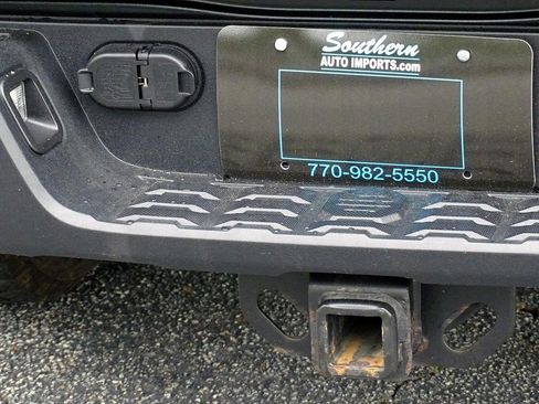Used 2016 Toyota Tacoma SR5 w/ SR5 Appearance Package (SN) AWD/4WD image 15