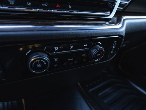 Used 2024 Chevrolet Silverado 3500 LT image 18