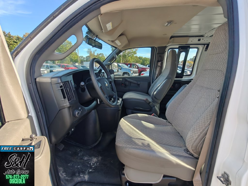 Used 2023 Chevrolet Express 2500 RWD image 16