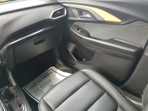 Used 2021 Chevrolet TrailBlazer ACTIV w/ Sun and Liftgate Package image 16