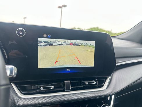 Used 2025 Chevrolet Equinox LT image 17