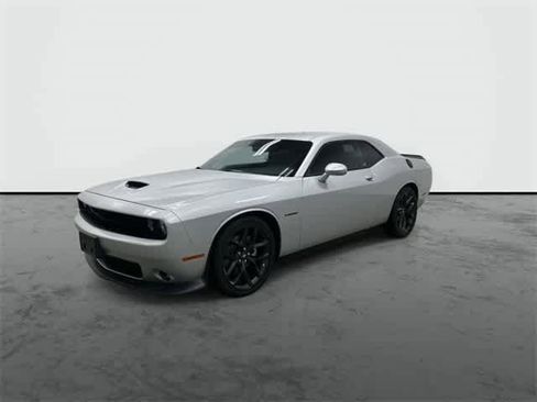 Used 2022 Dodge Challenger R/T w/ Blacktop Package image 8