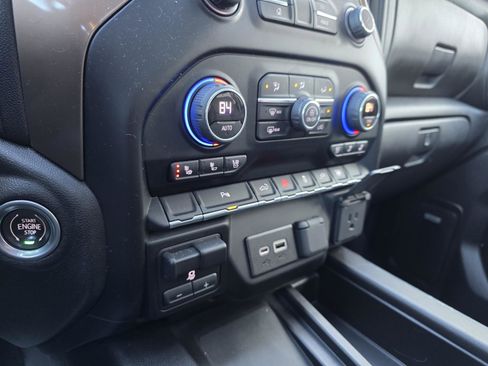 Used 2022 Chevrolet Silverado 1500 High Country AWD/4WD image 10