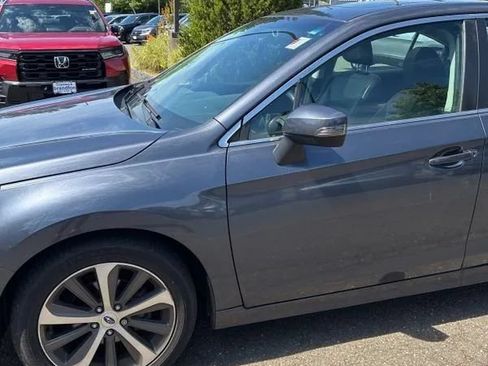 Used 2016 Subaru Legacy 2.5i Limited AWD/4WD image 2