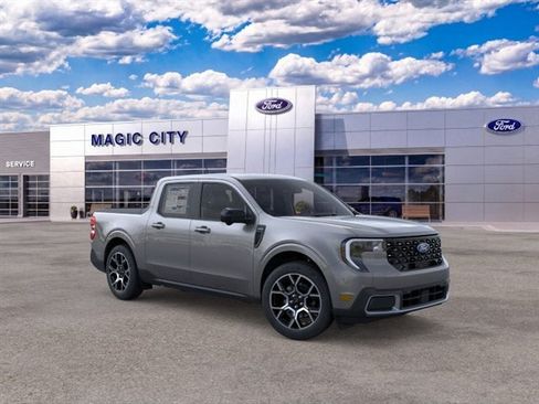 New 2026 Ford Maverick Lariat w/ 4K Tow Package AWD/4WD image 7
