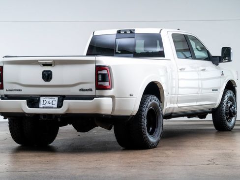 Used 2024 RAM 3500 Limited w/ Night Edition AWD/4WD image 5