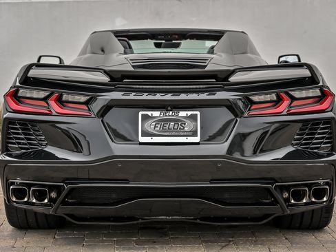 Used 2023 Chevrolet Corvette Stingray Premium Conv w/ Z51 Performance Package RWD image 6