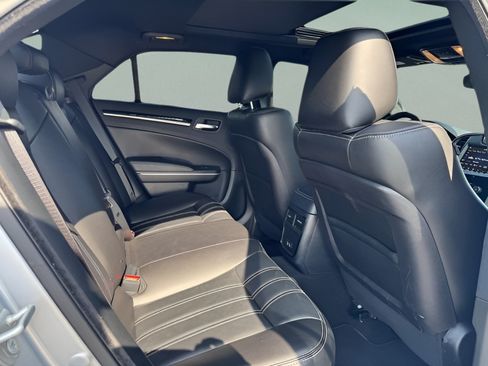 Used 2023 Chrysler 300 S RWD image 11