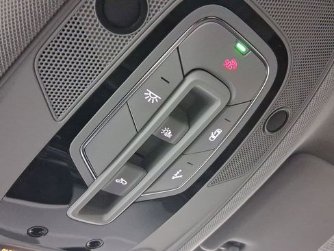 Used 2023 Audi Q5 Premium Plus w/ Premium Plus Package image 28