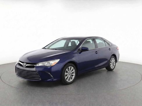 Used 2017 Toyota Camry XLE w/ Convenience Package FWD image 1