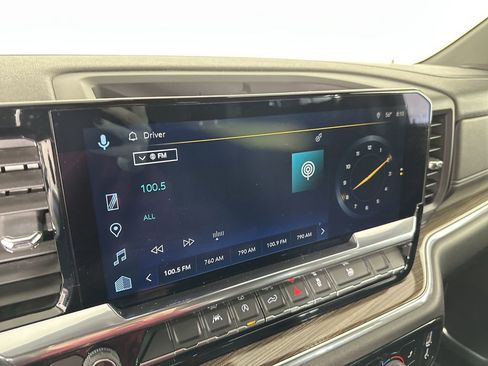 Used 2024 Chevrolet Silverado 1500 LT image 15