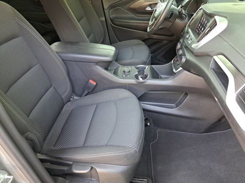 Used 2023 GMC Terrain SLE w/ Driver Convenience Package FWD image 14