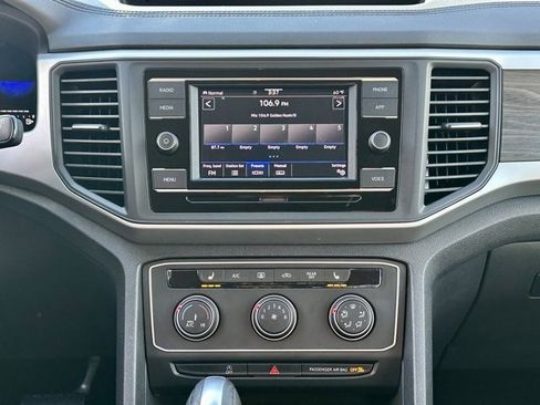 Used 2023 Volkswagen Atlas SE image 24