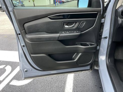 Certified 2025 Honda Pilot Touring image 23