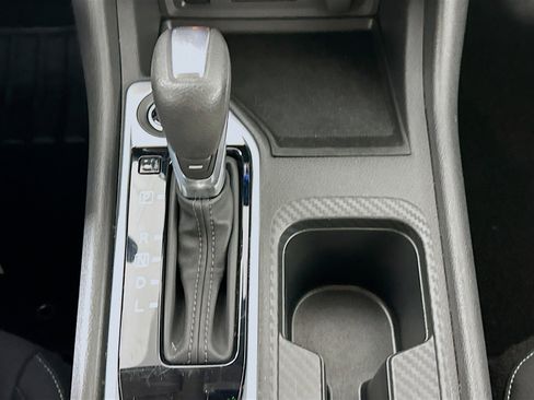 Used 2025 Nissan Sentra SV image 23