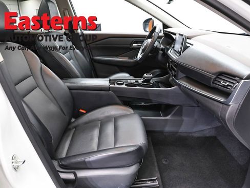 Used 2023 Nissan Rogue SV w/ SV Premium B Package AWD/4WD image 25