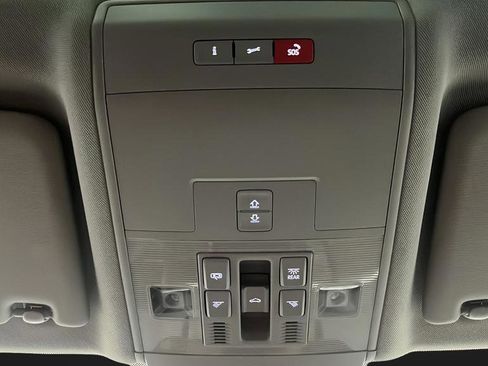Used 2023 Volkswagen Atlas SEL AWD/4WD image 36