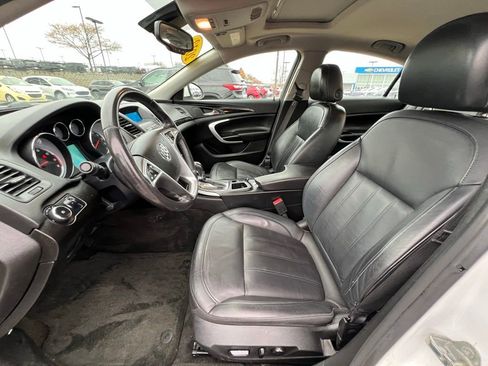 Used 2012 Buick Regal Premium image 16