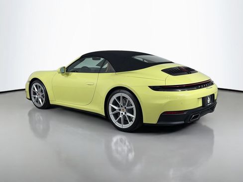 Used 2025 Porsche 911 Carrera RWD image 7