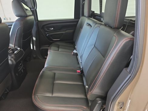 Used 2021 Nissan Titan PRO-4X w/ Pro-4x Convenience Package image 21